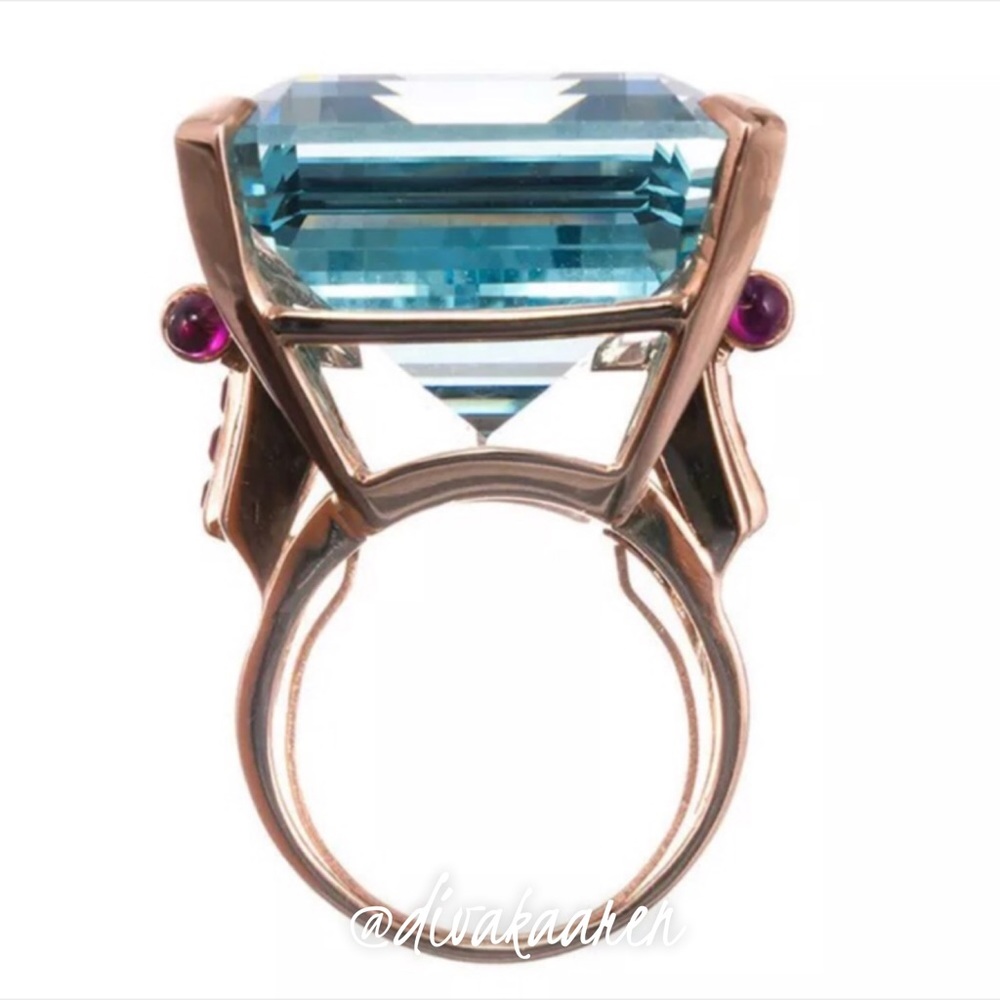 10.4Ct. Aquamarine Ring Rated ⭐️⭐️⭐️⭐️⭐️ - Picture 2 of 8
